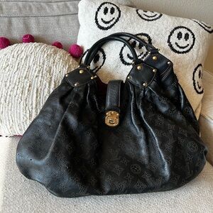 Vintage Louis Vuitton black leather Mahina shoulder bag